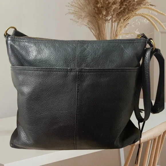 Margot New York Mary Scoop Double Zipper in Black - Picture 12 of 16